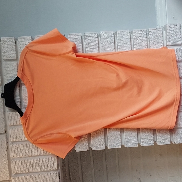 Nike Dri-Fit Top - Picture 2 of 5